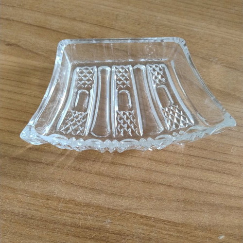 Glass serving dish for nuts or sauce like new