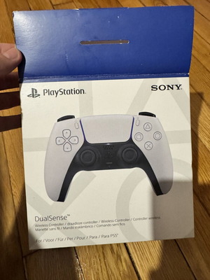 PS5 controller empty box like new