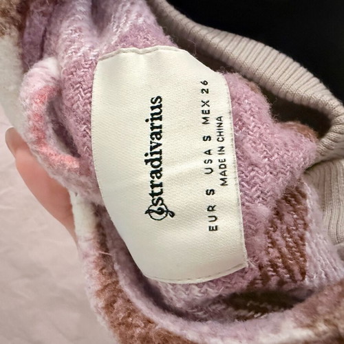 Stradivarius outerwear used, comfortable fit, size Small