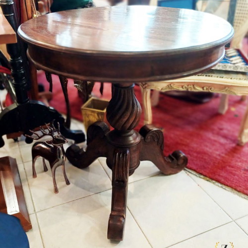 Wooden side table like new with carved tripod base