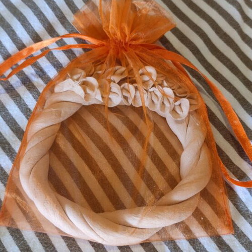 Gypsum handmade wreath with embossed flowers like new