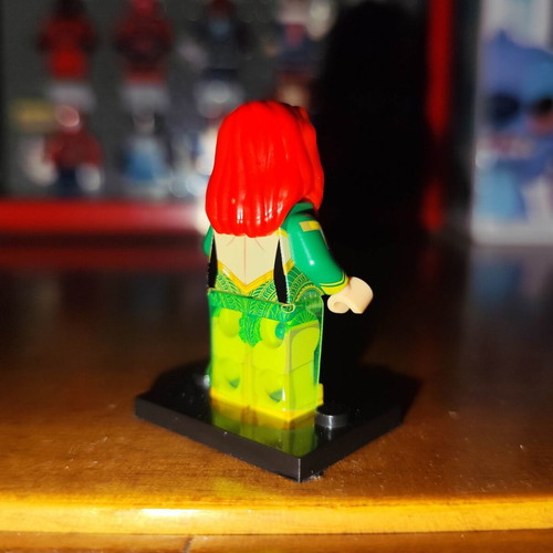 Jean Grey Hellfire Gala figure like new with base and two expressions
