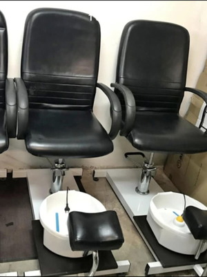 Καρέκλα πεντικιούρ με υποπόδιο και λεκάνη ποδόλουτρου