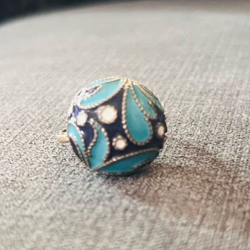 Vintage ring with enamel in brass, used, turquoise and blue