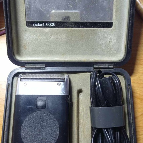 Electric shaver like new