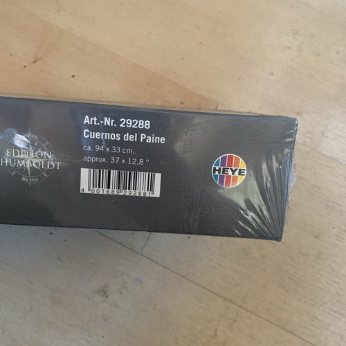Puzzle new intact 1000 pieces with packaging