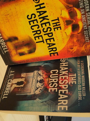 Σετ βιβλίων The Shakespeare Secret και The Shakespeare Curse σαν καινούργιο, αγγλικά