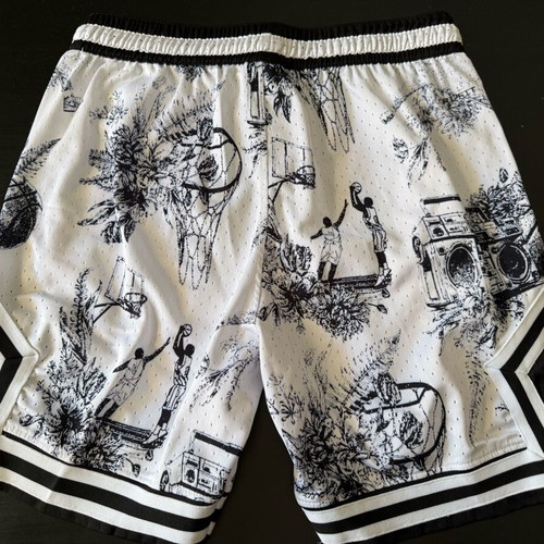 Jordan Air Jordan Shorts size L like new, black and white