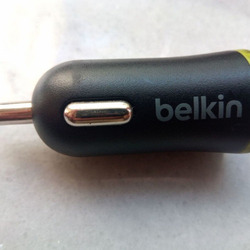 Φορτιστής αναπτήρα αυτοκινήτου Belkin σαν καινούργιο με θύρα USB