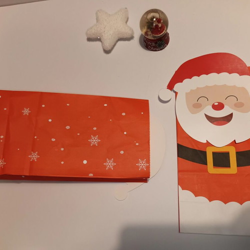 Christmas decoration set like new with Santa snow globe and star