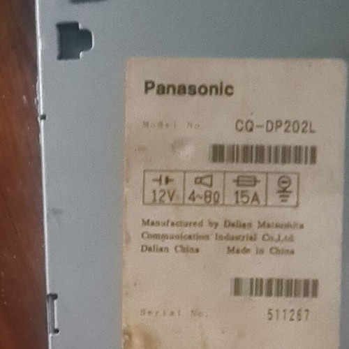 Panasonic car radio CD player with detachable case like new