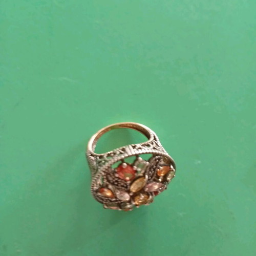 9 Carat Gold Ring like new with precious stones and silver 925
