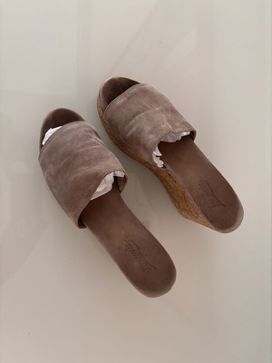 Ioannis Suede Mules Platform Sandals Size 38 Used Beige