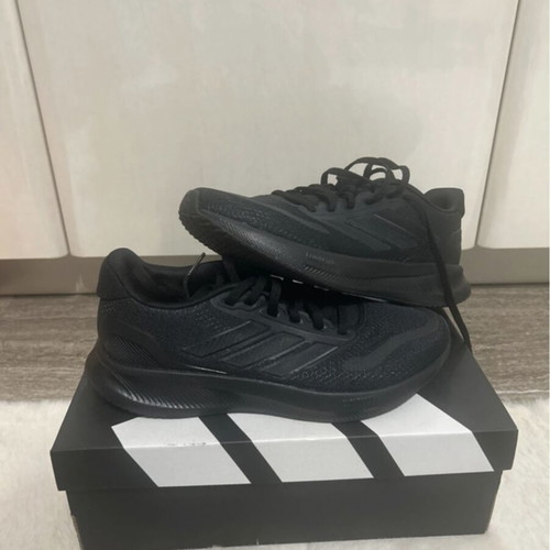 Adidas Runfalcon 5 athletic shoes new, size 39, black