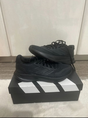 Adidas Runfalcon 5 athletic shoes new, size 39, black