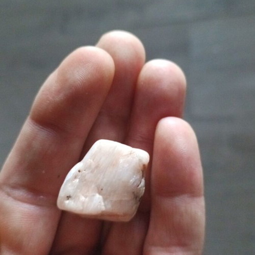 Pink quartz raw new