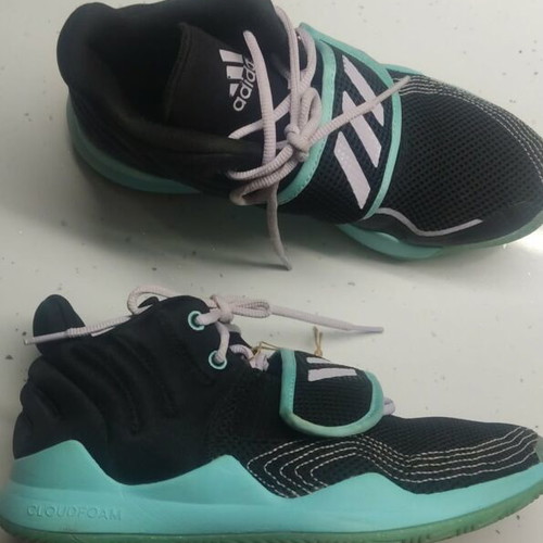 Adidas athletic shoes new, wrong size 39
