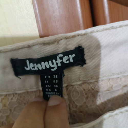Jennyfer pink embroidered jeans like new, size M