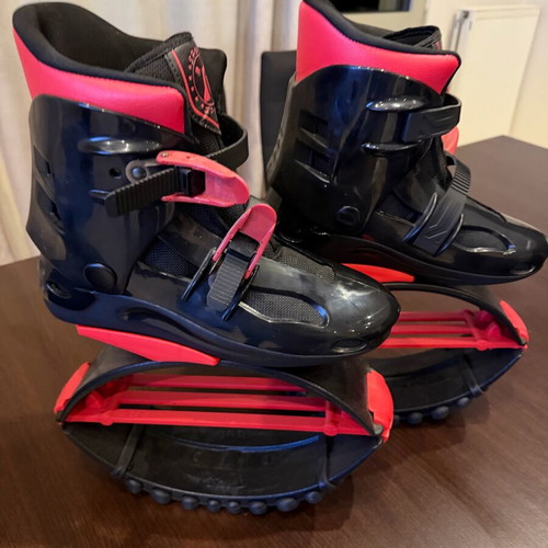 Kangaroo sports boots like new, size 36-38