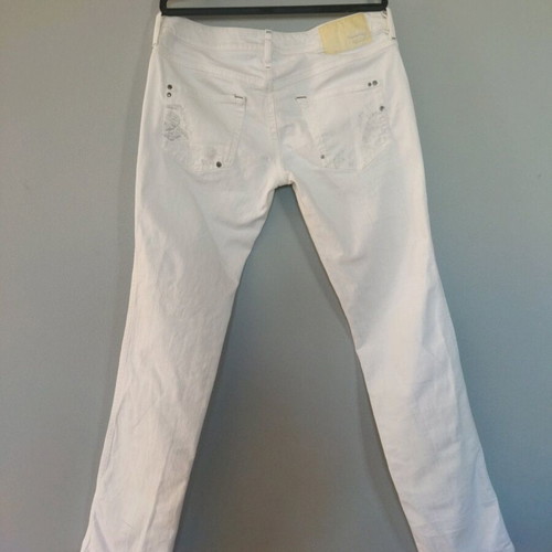 Diesel white straight-leg jean like new, size 29