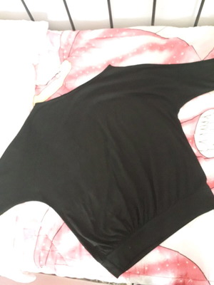 Box Now Shein black blouse like new with batwing sleeve