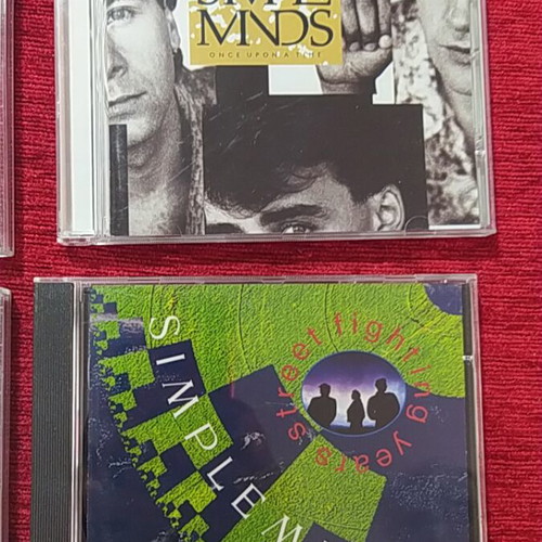 Simple Minds 4 CD set like new, rock genre