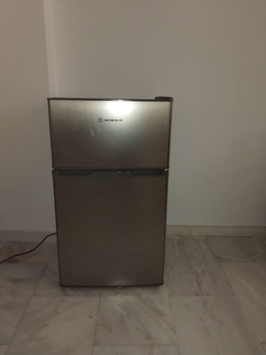Morris Two-Door Refrigerator Inox T72071ETD like new