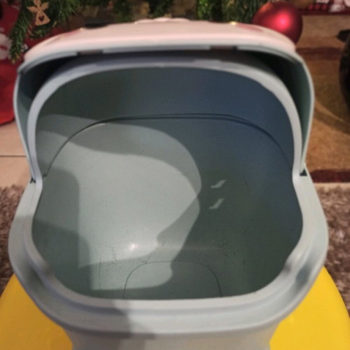 Plastic box like new for toys or office 23.5x14x15.5 cm