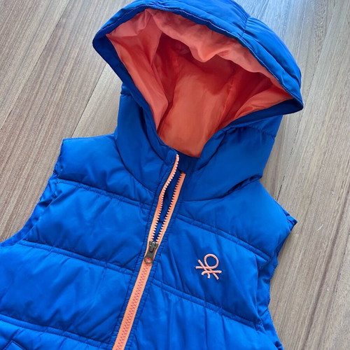Benetton kids sleeveless jacket like new, blue, size 134 cm