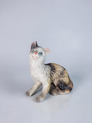 Vintage porcelain cat figurine like new decorative statue
