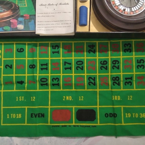 Roulette/ Ρουλέτα Vintage (1970's) Pleasantime,  Pacific Game Company, Wheel Chips Mat , 19€
