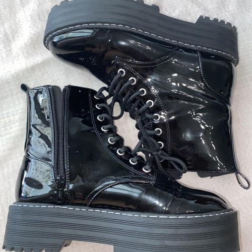 Women's boots like new, black, size 38