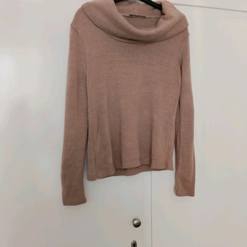 Women's sweater small brown like new