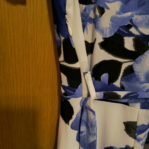 Rinascimento floral evening dress like new, small, white and blue