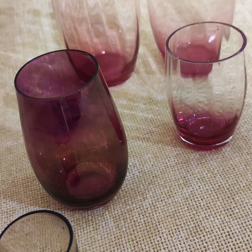Purple glasses in various sizes, 1960s vintage, like new, set of 5