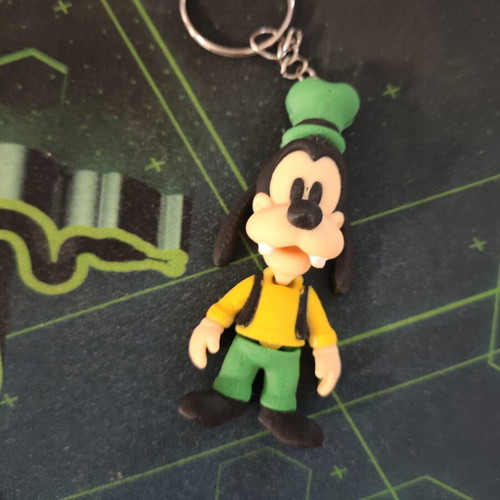 Goofy Flexi 3D printed keychain customizable colors