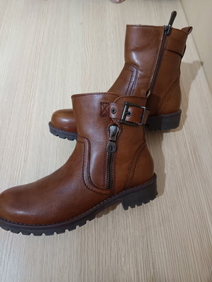 Marco Tozzi leather ankle boots like new, size 39, brown