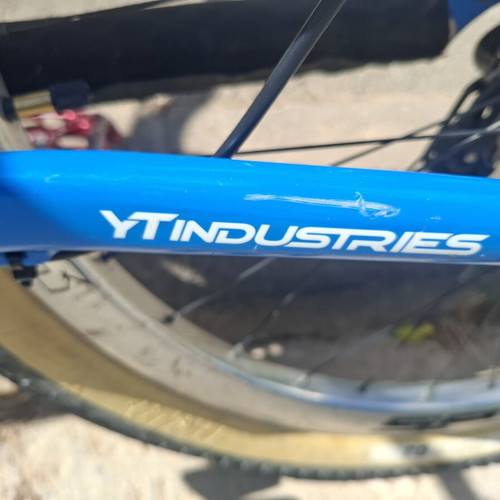 YT Industries Dirtjumper Slopstyle mountain bike, blue