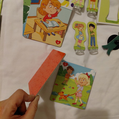 Educational game with cards like new, language development