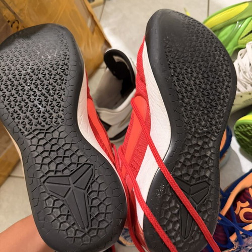 Nike Kobe athletic shoes size 44 like new, red
