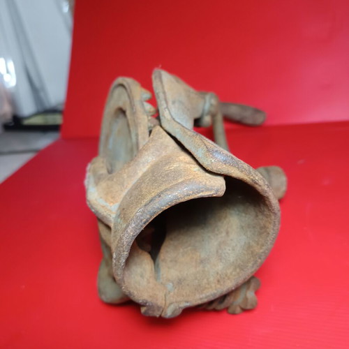 Manual Corn Sheller used, heavy cast iron, early 1900s