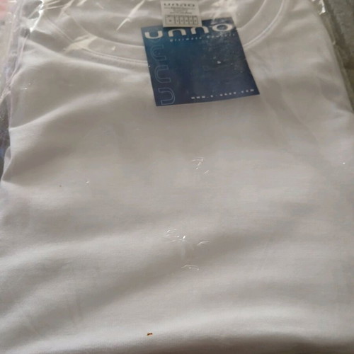 Unno white t-shirt with scoop neck new, size S