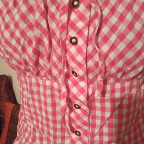 Blouse with buttons and lace used, short sleeve, size L
