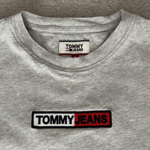Tommy Hilfiger T-shirt like new, size S, gray
