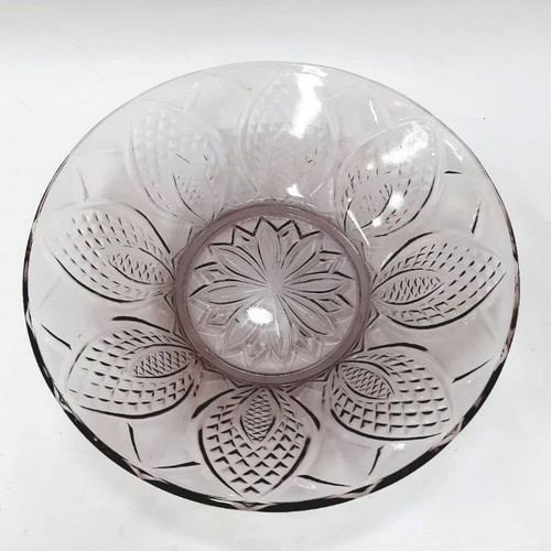 Vintage purple glass fruit bowl like new
