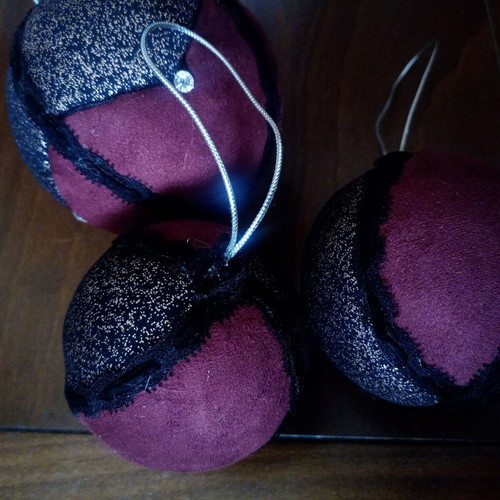 Set of 3 handmade velvet Christmas balls burgundy like new