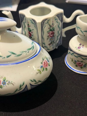 Limoges porcelain miniatures set like new, handpainted floral design