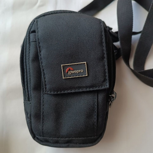 Canon Prima Super 105X 38-105mm camera like new with case