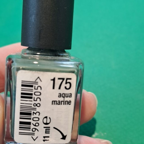 Max Factor nail polish like new
