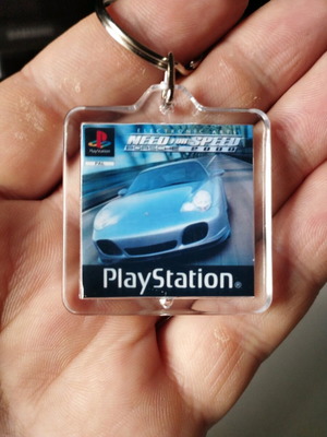Need for Speed Porsche 2000 PS1 keychain new acrylic